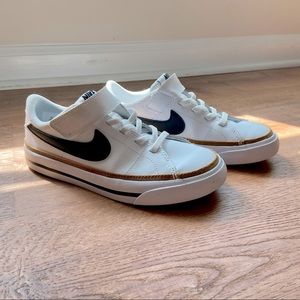 •SOLD• Nike Court Legacy Sneakers